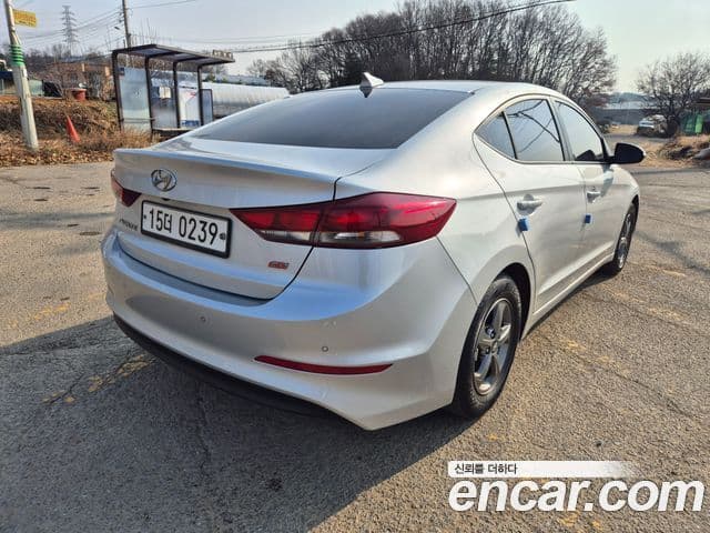 Hyundai Avante AD 1.6 GDI Smart, 2016 4