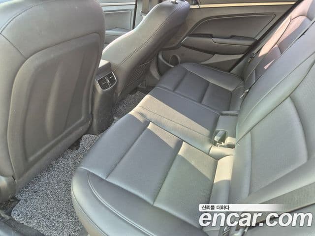 Hyundai Avante AD 1.6 GDI Smart, 2016 15