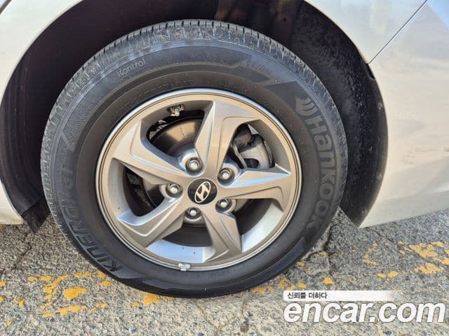 Hyundai Avante AD 1.6 GDI Smart, 2016 16