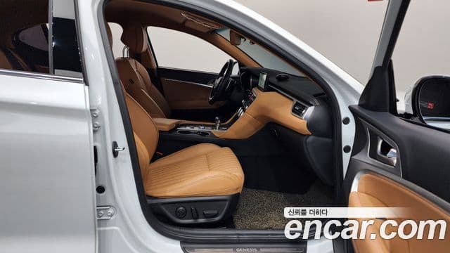 Genesis The / новый New G70, 2021 11