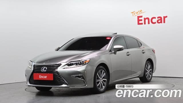 Lexus New ES300h XV60, 2018 1