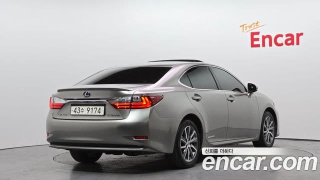 Lexus New ES300h XV60, 2018 2