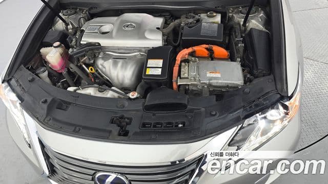 Lexus New ES300h XV60, 2018 6