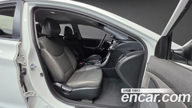 Hyundai Avante MD M16 GDI Blue Saver, 2012 10