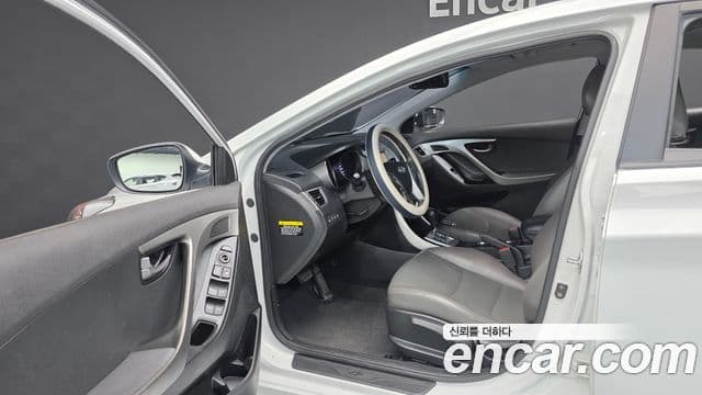 Hyundai Avante MD M16 GDI Blue Saver, 2012 11