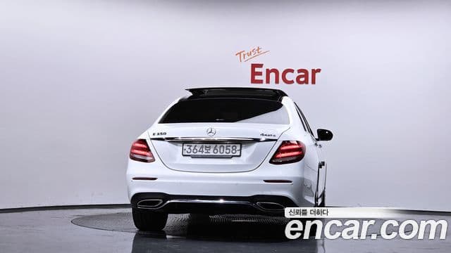 Mercedes-Benz E-класс W213 AMG Line, 2019 4