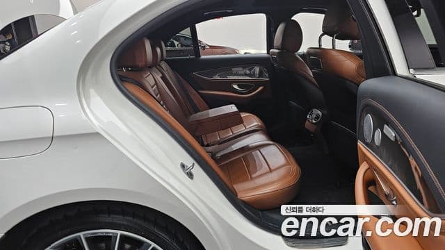 Mercedes-Benz E-класс W213 AMG Line, 2019 12