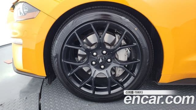 Ford Mustang купе, 2018 все фото