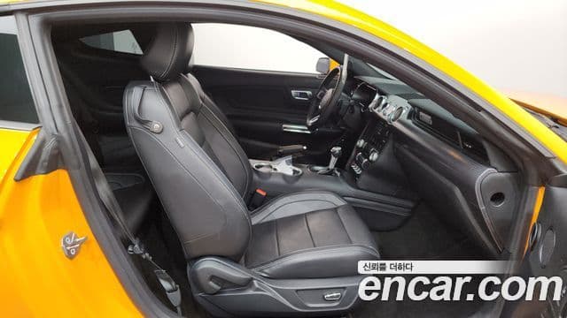 Ford Mustang купе, 2018 11