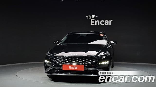 Kia K8 гибрид Signature, 2023 3