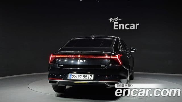 Kia K8 гибрид Signature, 2023 4