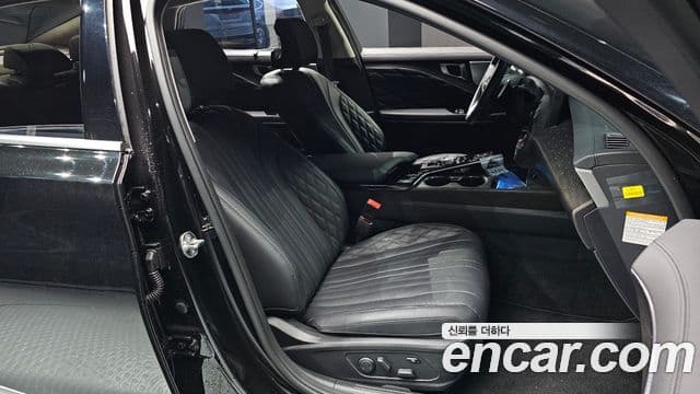 Kia K8 гибрид Signature, 2023 10