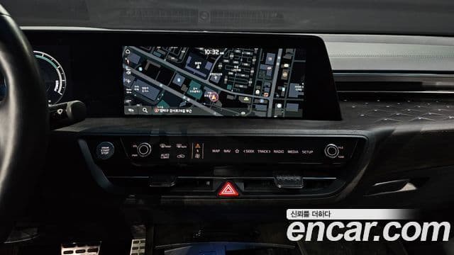 Kia K8 гибрид Signature, 2023 14