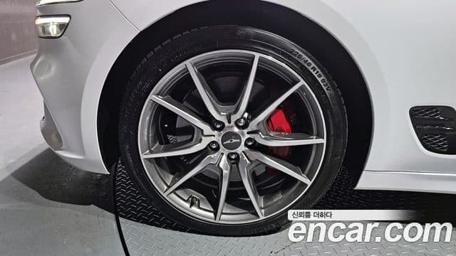 Genesis The / новый New G70, 2023 все фото