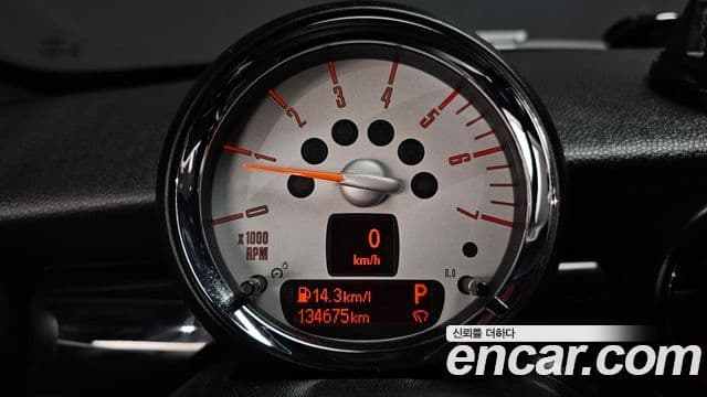 Mini Cooper SD купе, 2013 8