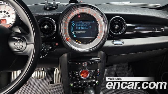 Mini Cooper SD купе, 2013 13