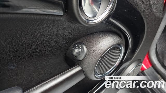 Mini Cooper SD купе, 2013 17