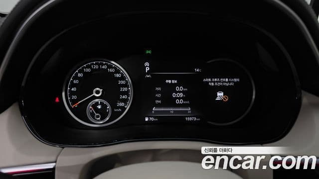 Genesis GV70, 2024 8