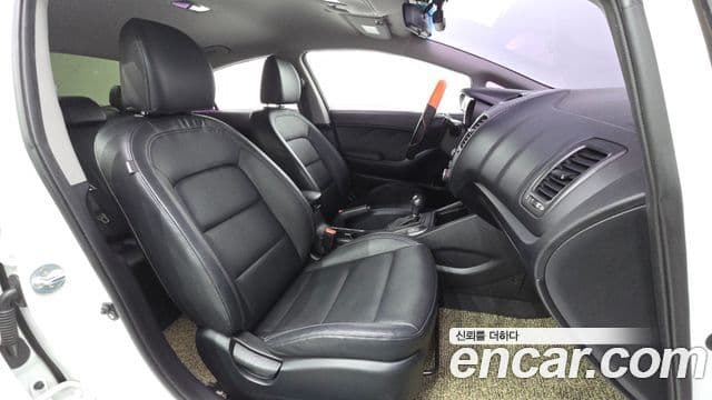 Kia K3 Luxury, 2014 11