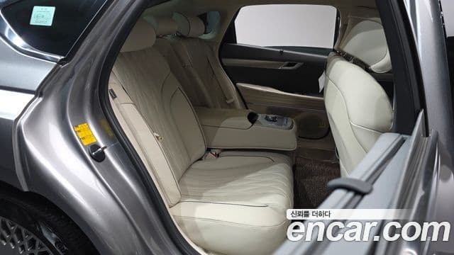 Genesis G80 (RG3) бензин 2.5 турбо AWD, 2026 12