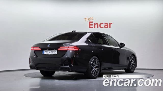 BMW 5시리즈 (G60) 520i M Sport, 2025 2