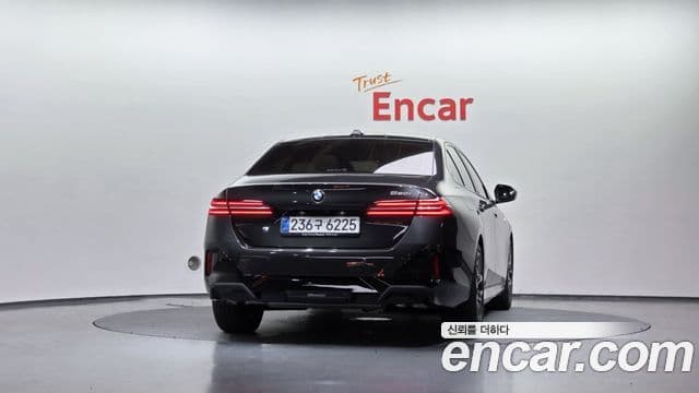 BMW 5시리즈 (G60) 520i M Sport, 2025 4