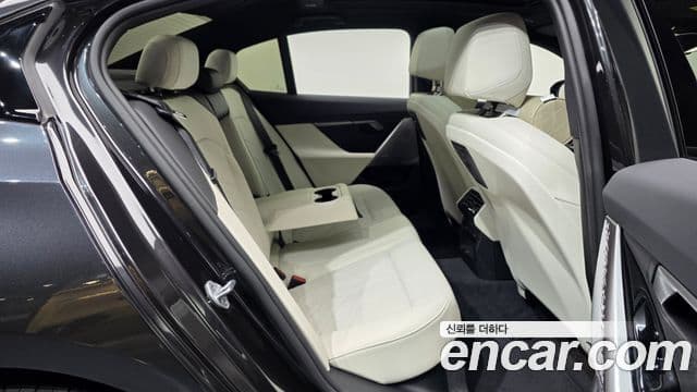 BMW 5시리즈 (G60) 520i M Sport, 2025 12