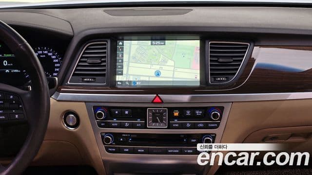 Genesis G80 Premium Luxury, 2017 18