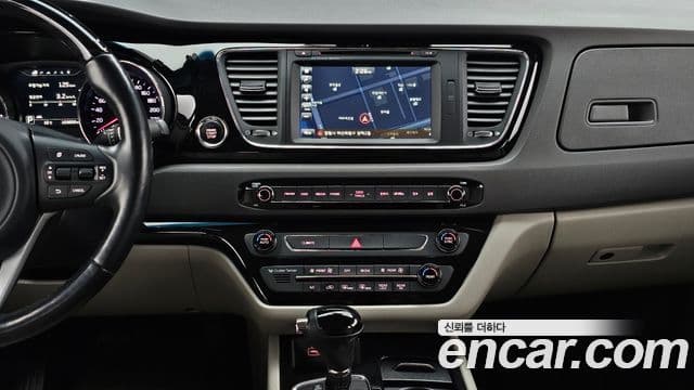 Kia All New Carnival Noblesse, 2016 14