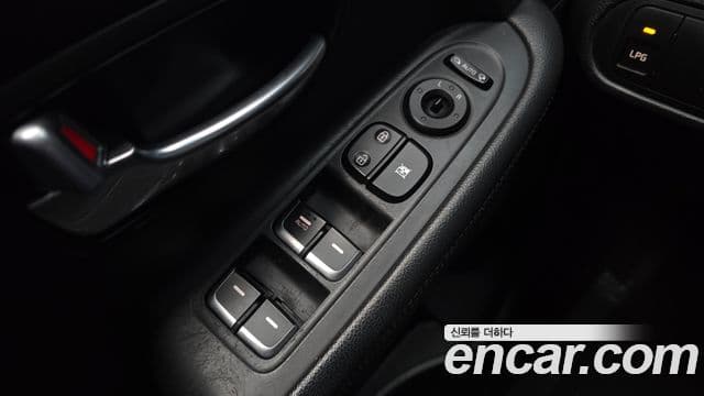 Kia All New Carens Prestige, 2015 19