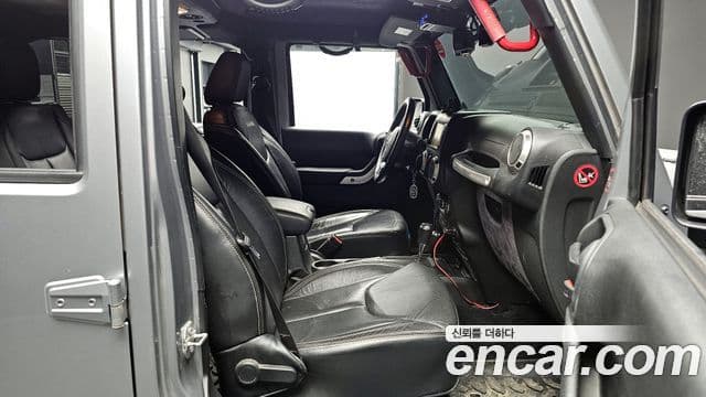 Jeep Wrangler (JK) 3.6 Sahara 4도어, 2017 10