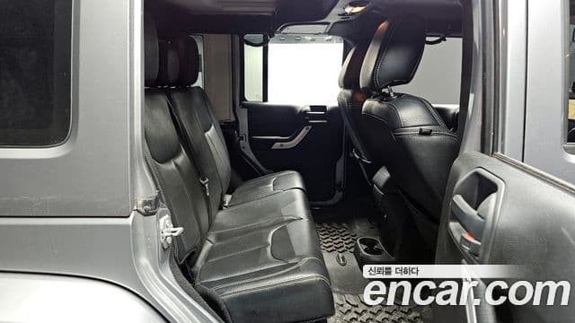 Jeep Wrangler (JK) 3.6 Sahara 4도어, 2017 11
