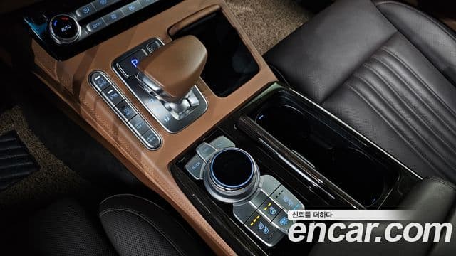 Genesis G90 Premium Luxury, 2021 9