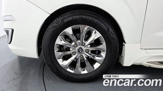 KG모빌리티(SsangYong) Korando 투리스모 4WD outdoor Edition 9인승, 2017 все фото