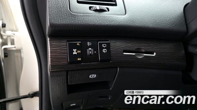 KG모빌리티(SsangYong) Korando 투리스모 4WD outdoor Edition 9인승, 2017 14