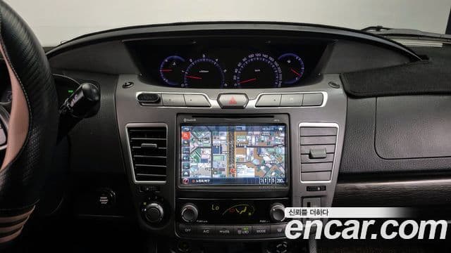 KG모빌리티(SsangYong) Korando 투리스모 4WD outdoor Edition 9인승, 2017 15