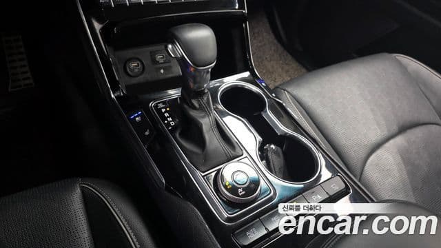 Kia Mohave The / новый Master Platinum, 2023 9