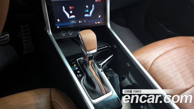 KG모빌리티(SsangYong) Torres T7, 2023 9