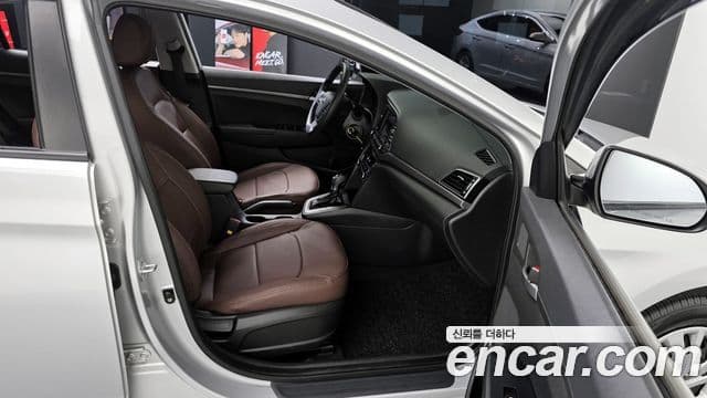 Hyundai Avante AD Style, 2017 20