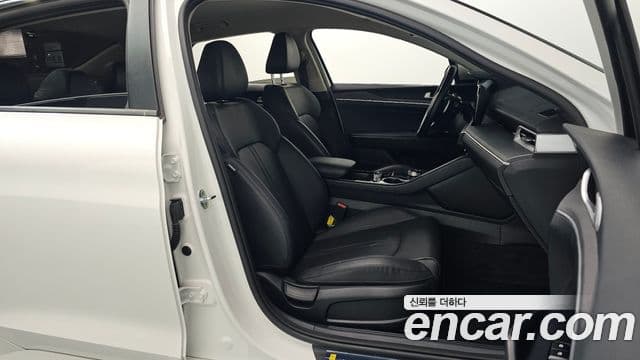 Kia K5 3세대 Prestige, 2022 10