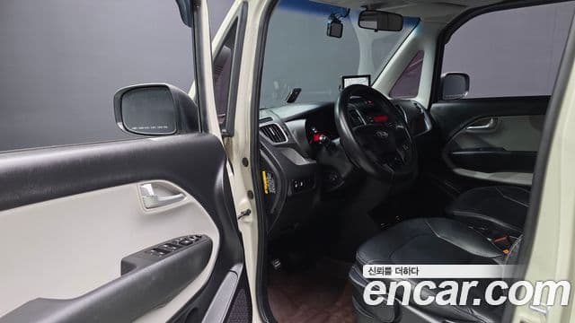 Kia Ray Luxury, 2015 11