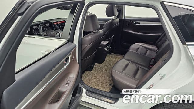 Hyundai The / новый New Grandeur IG Premium Choice, 2021 10