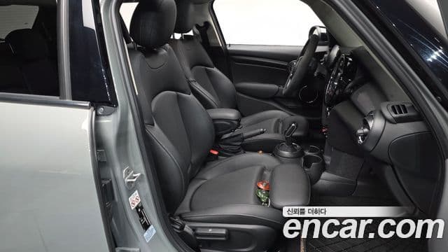 Mini Cooper 3세대, 2021 10