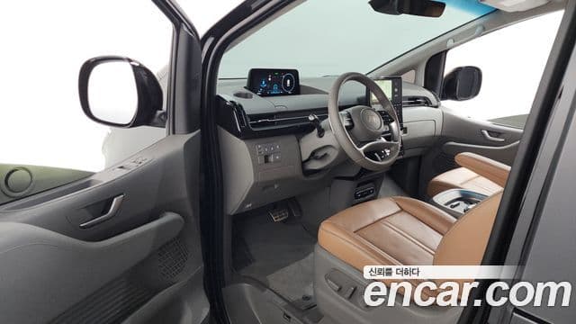 Hyundai Staria Inspiration, 2025 10