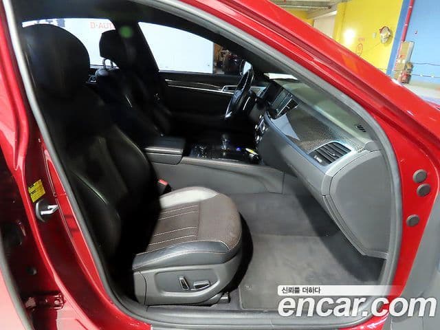 Genesis G80 Sport, 2017 8