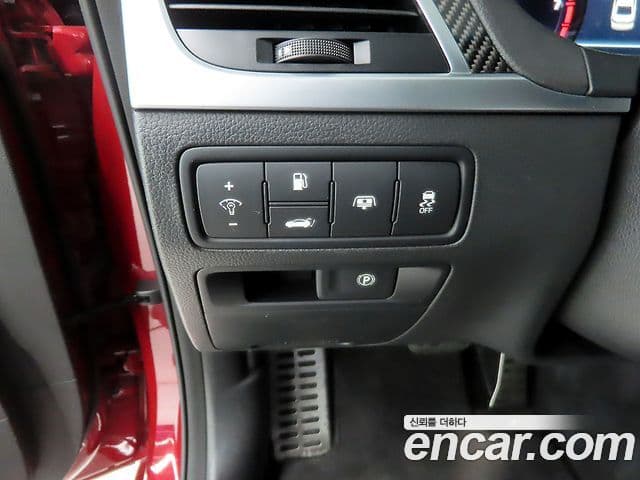 Genesis G80 Sport, 2017 15