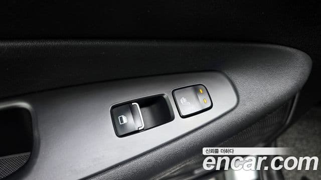 Hyundai Santa Fe TM Exclusive, 2019 18