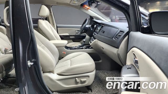 Kia The / новый New Carnival Special, 2019 10