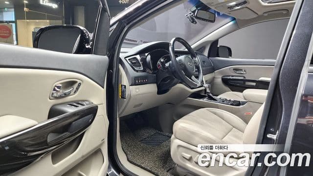 Kia The / новый New Carnival Special, 2019 11