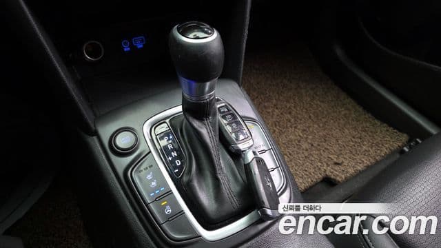 Hyundai Kona Modern Art, 2018 9